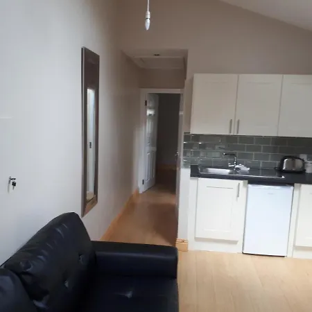 One Double Bedroom Flat